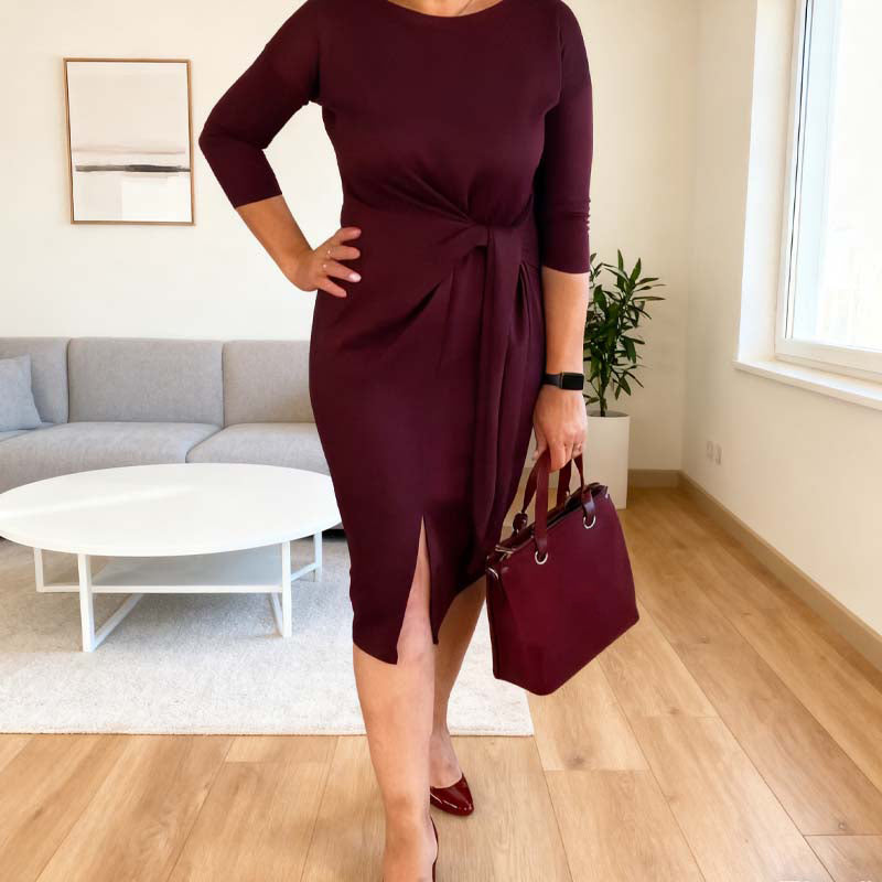 Kowalski™ | Elegancka Sukienka z Wiązaniem i Delikatnym Rozcięciem